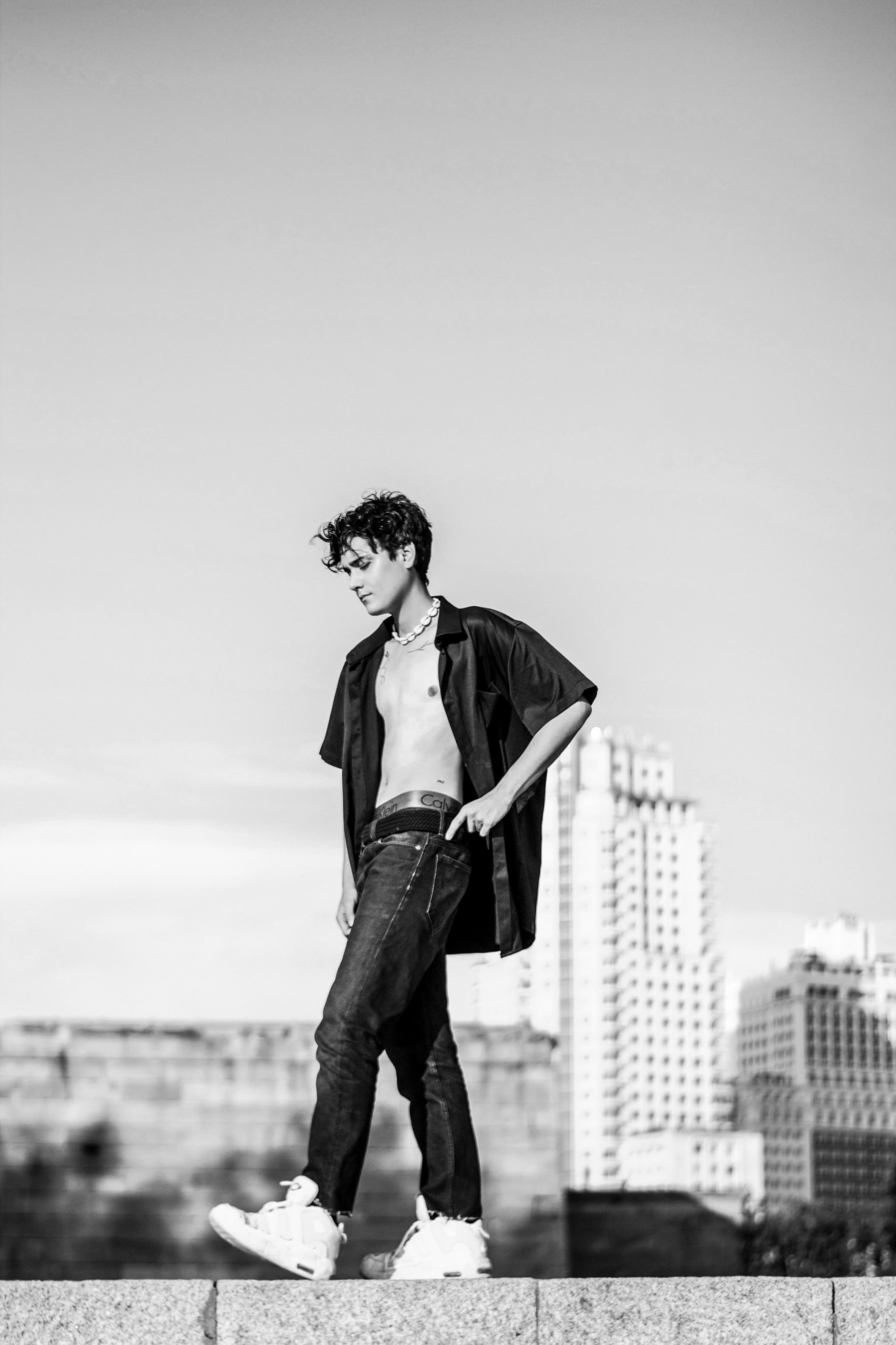 Kenai White — Foto de prensa 03